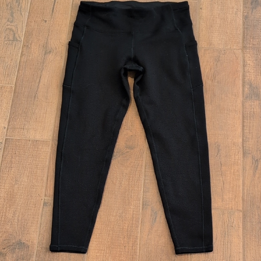 EUC Athleta Altitude Stash Tight in Polartec Powerstretch Black Size L